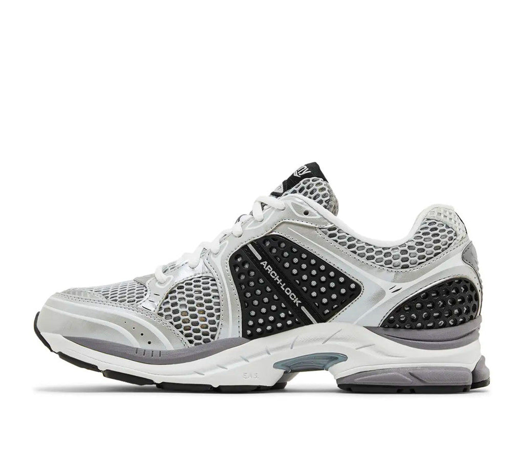 Saucony ProGrid Triumph 4