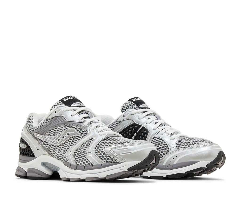 Saucony ProGrid Triumph 4