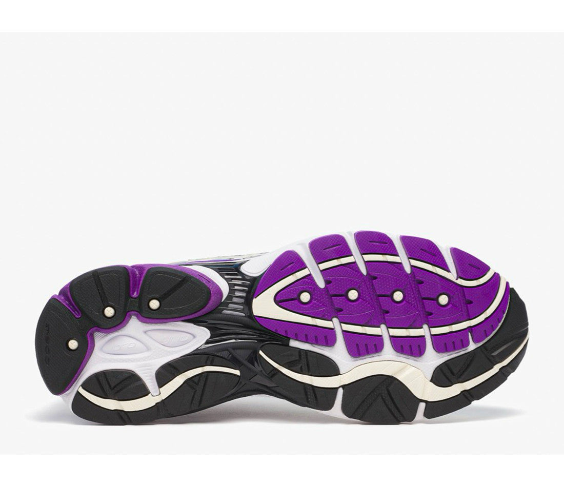 Saucony ProGrid Omni 9