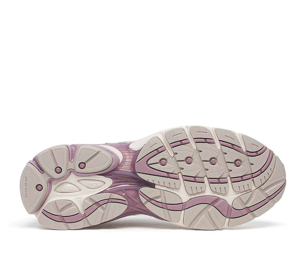 Saucony ProGrid Omni 9