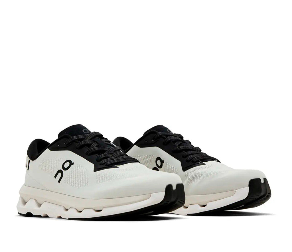 On Running Cloudzone Ice Black