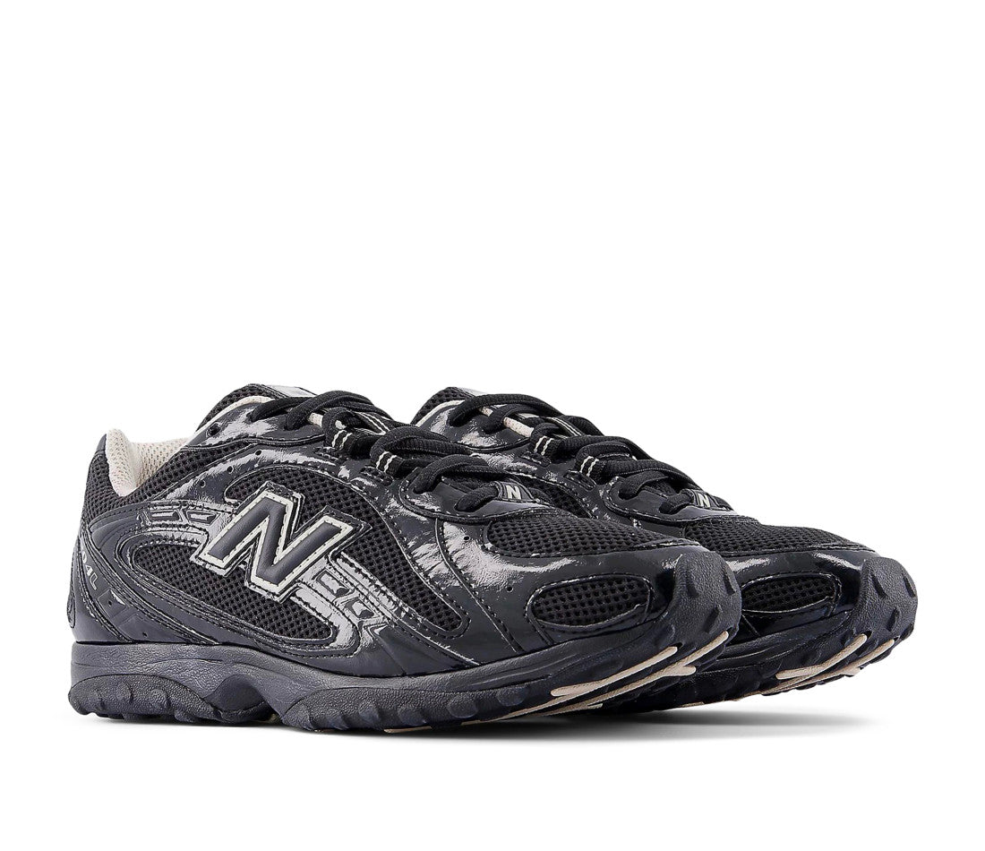 New Balance 204L